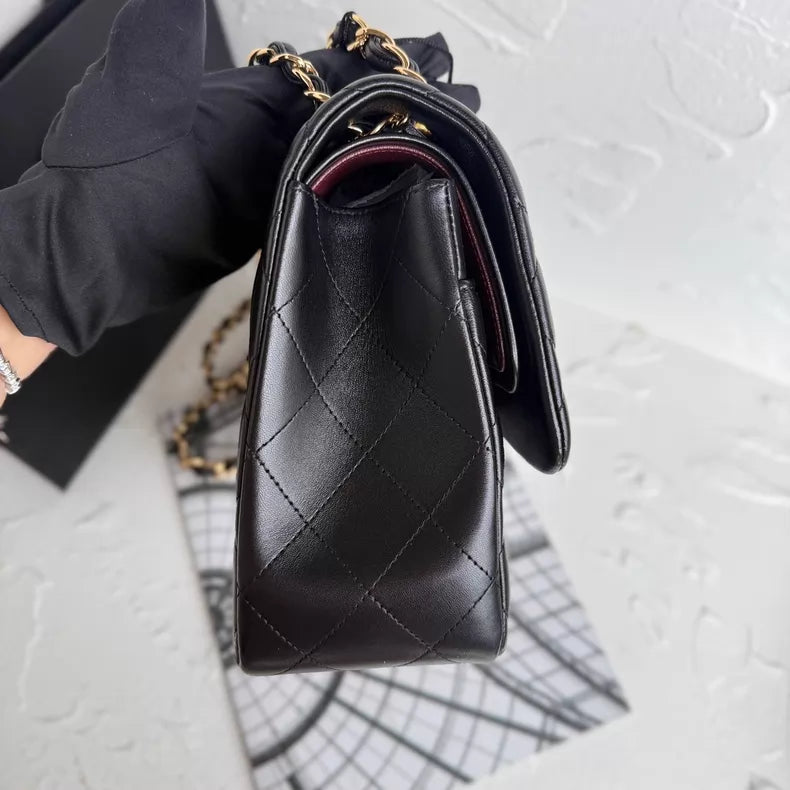 Chanel Chanel lambskin jumbo 25