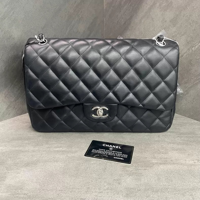 Chanel Chanel cf jumbo lambskin chain bag 16