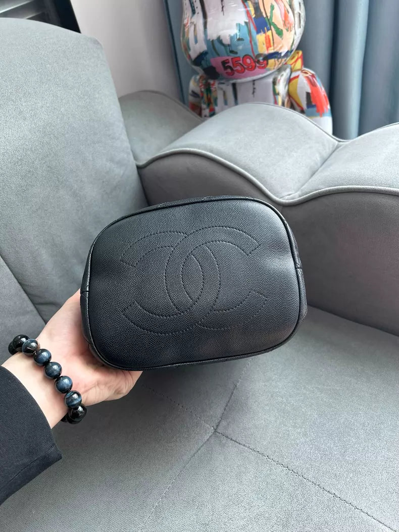 CHANEL Chanel bucket bag pebbled leather 30