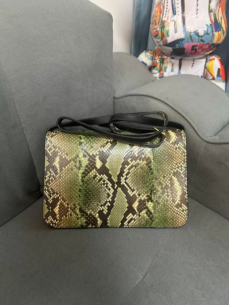 Gucci / crossbody bag