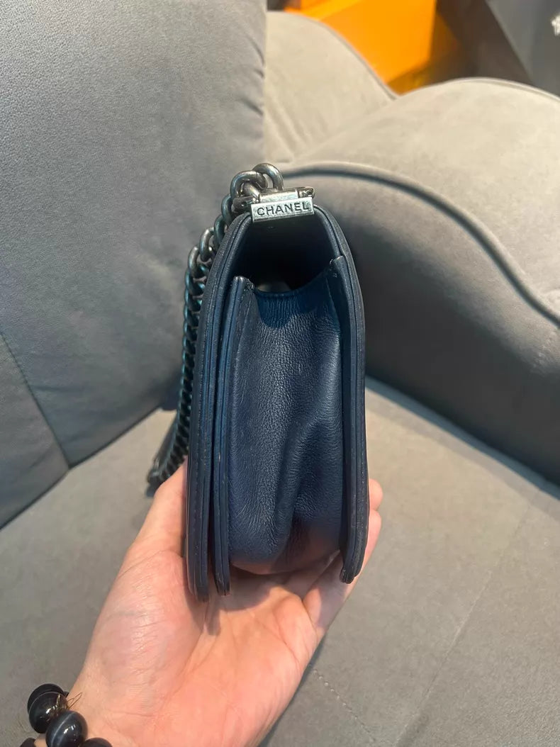 Chanel Chanel leboy medium 18