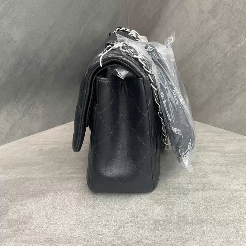 Chanel Chanel cf jumbo lambskin chain bag 16