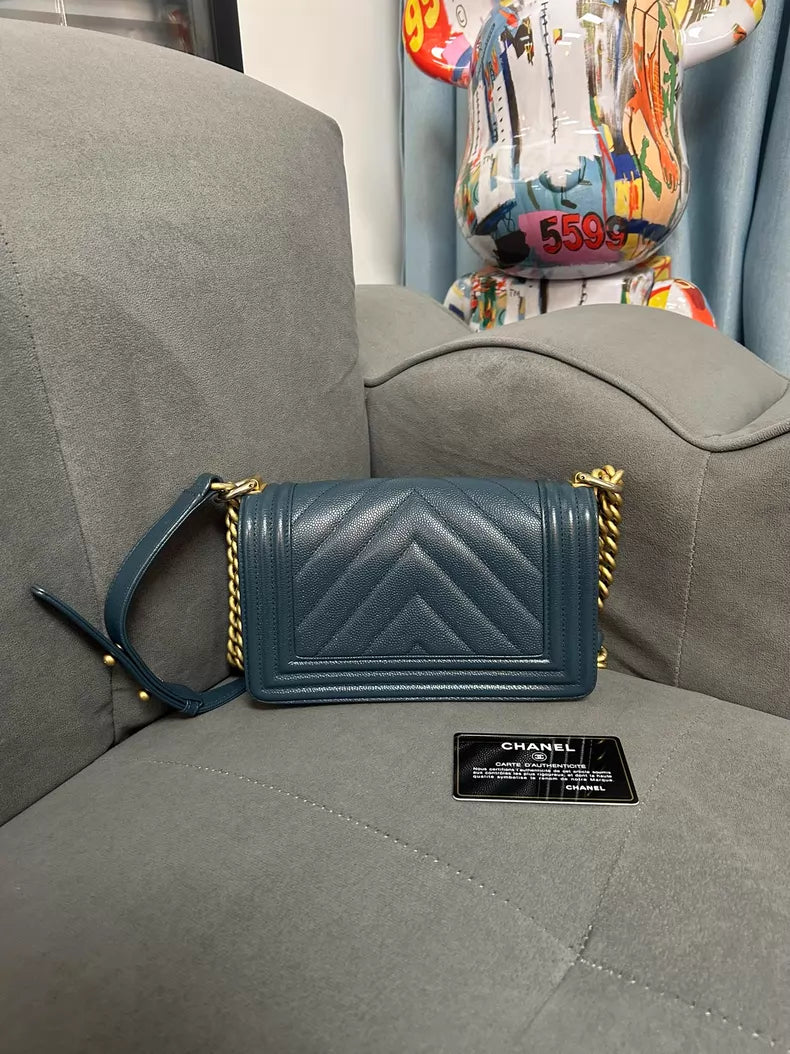 Chanel Chanel Leboy leather blue 20*13